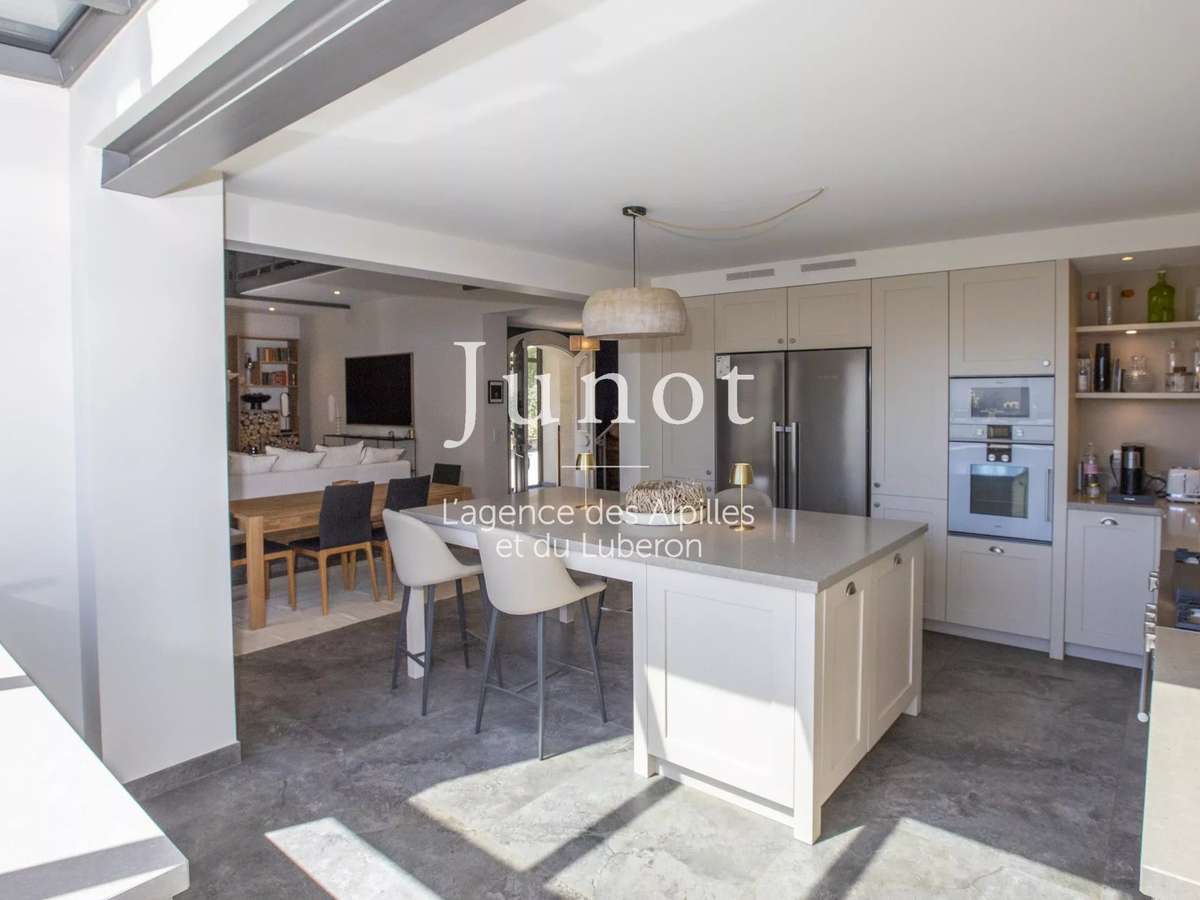 House Maussane-les-Alpilles
