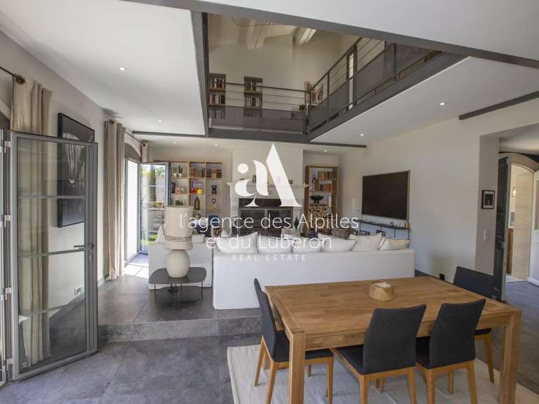 Maison Maussane-les-Alpilles - 4 chambres - 215m²