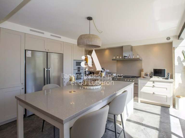 Maison Maussane-les-Alpilles - 3 chambres - 215m²