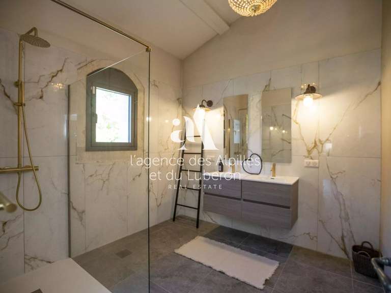 Maison Maussane-les-Alpilles - 3 chambres - 215m²