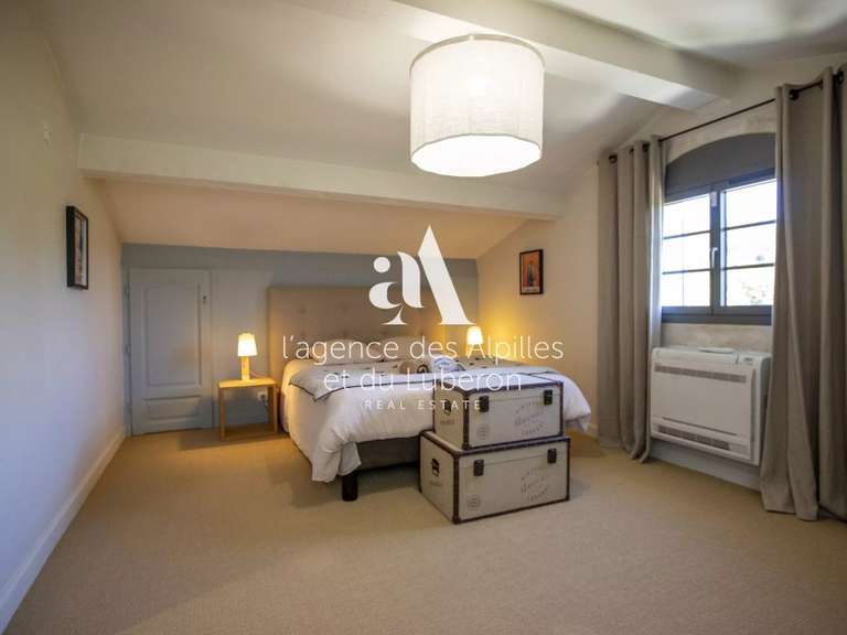 Maison Maussane-les-Alpilles - 3 chambres - 215m²