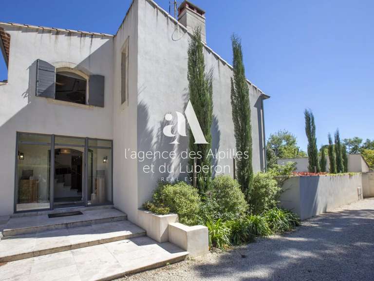 Maison Maussane-les-Alpilles - 3 chambres - 215m²