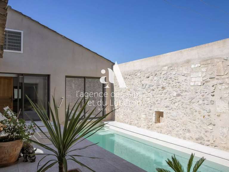 Maison Maussane-les-Alpilles - 3 chambres - 210m²