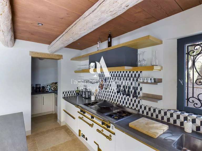 Maison Maussane-les-Alpilles - 3 chambres - 142m²