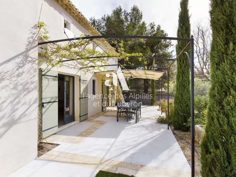 Maison Maussane-les-Alpilles - 3 chambres - 142m²