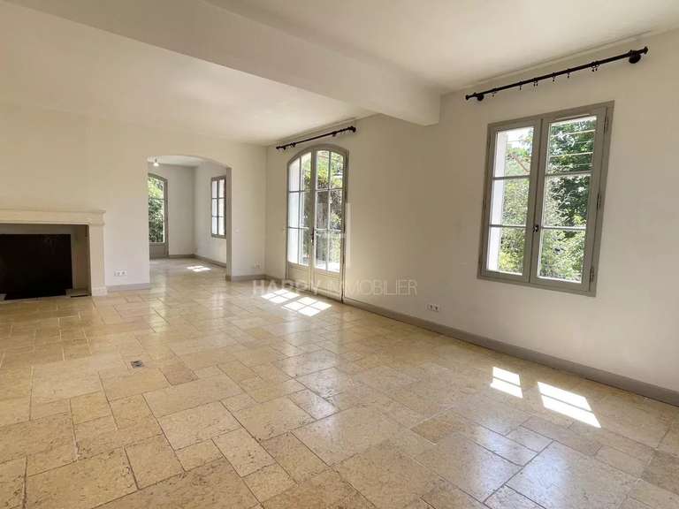 House Maussane-les-Alpilles - 3 bedrooms - 140m²