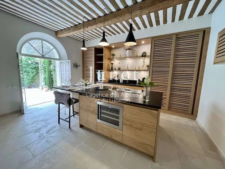 House Maussane-les-Alpilles - 2 bedrooms - 100m²