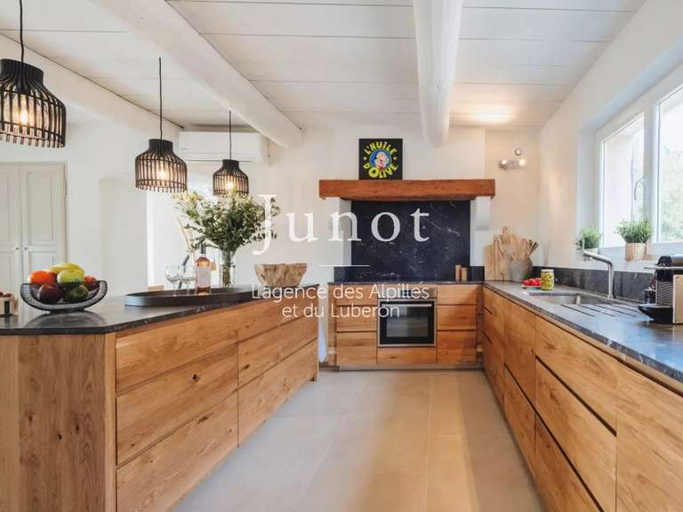 House Maussane-les-Alpilles - 5 bedrooms - 230m²