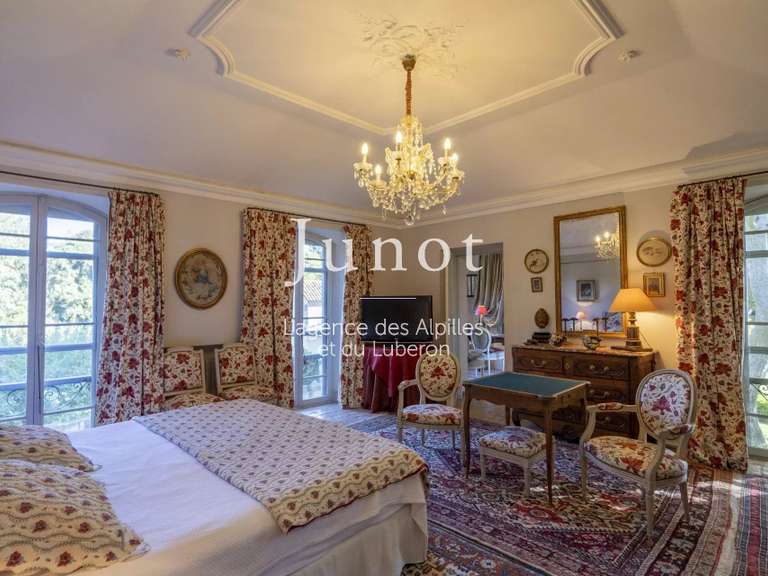 Maison Maussane-les-Alpilles - 10 chambres - 1400m²