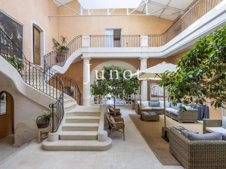 Maison Maussane-les-Alpilles - 10 chambres - 1400m²
