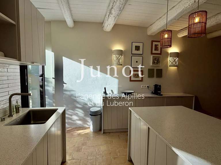 Maison Maussane-les-Alpilles - 2 chambres - 110m²