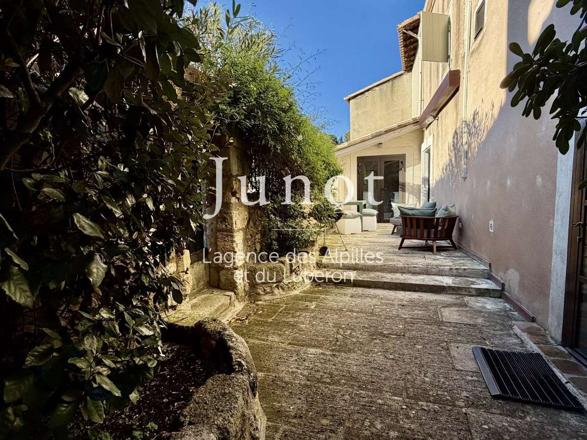 House Maussane-les-Alpilles