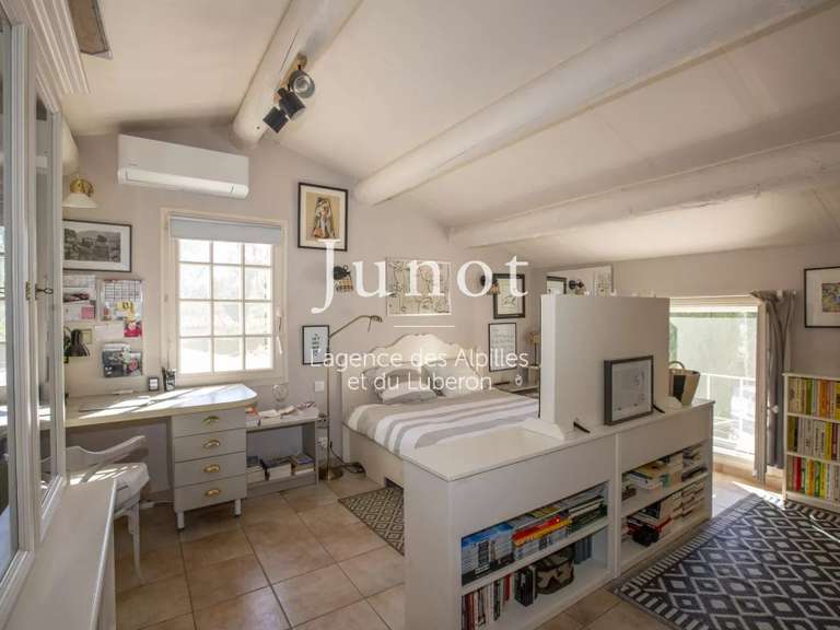 Maison Maussane-les-Alpilles - 3 chambres - 207m²