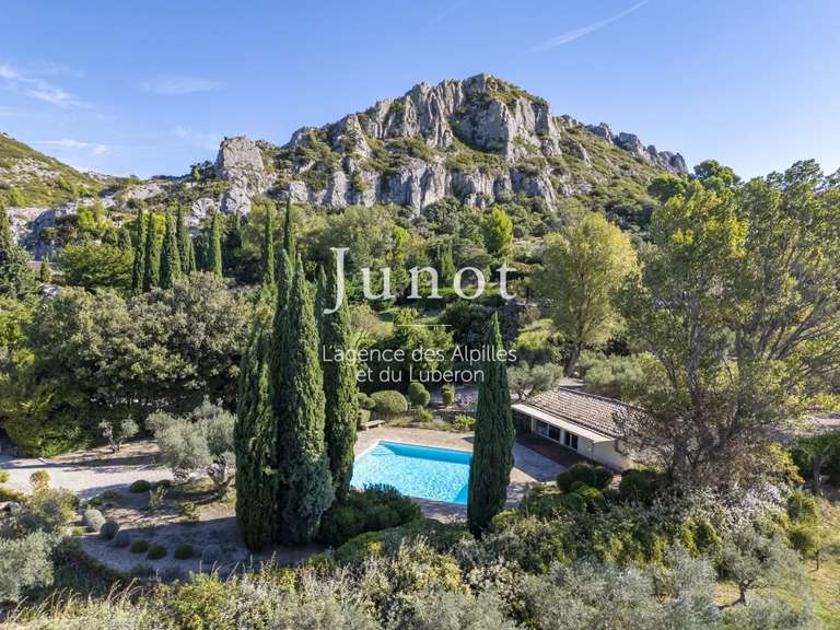 Maison Maussane-les-Alpilles - 2 chambres - 220m²