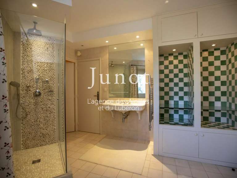 Maison Maussane-les-Alpilles - 2 chambres - 220m²
