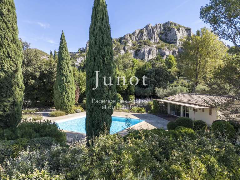 Maison Maussane-les-Alpilles - 2 chambres - 220m²