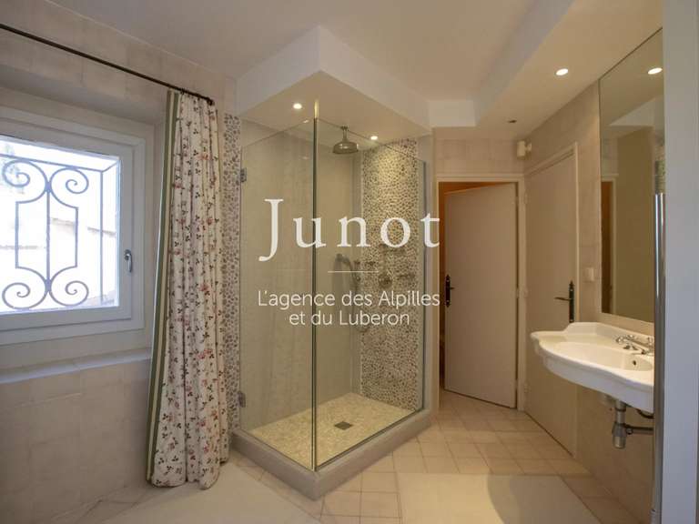 Maison Maussane-les-Alpilles - 2 chambres - 220m²