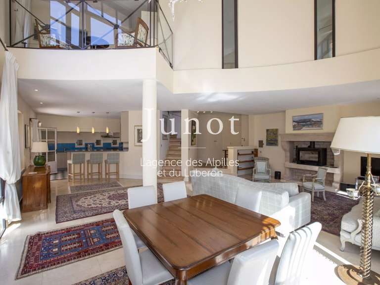 Maison Maussane-les-Alpilles - 2 chambres - 220m²
