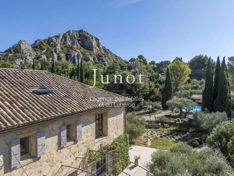 Maison Maussane-les-Alpilles - 2 chambres - 220m²