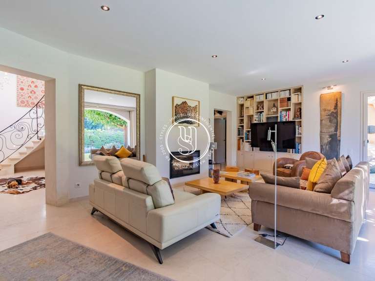 Villa Maussane-les-Alpilles - 6 bedrooms - 247m²