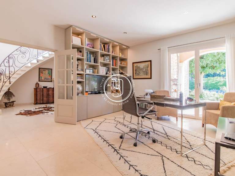 Villa Maussane-les-Alpilles - 6 bedrooms - 247m²