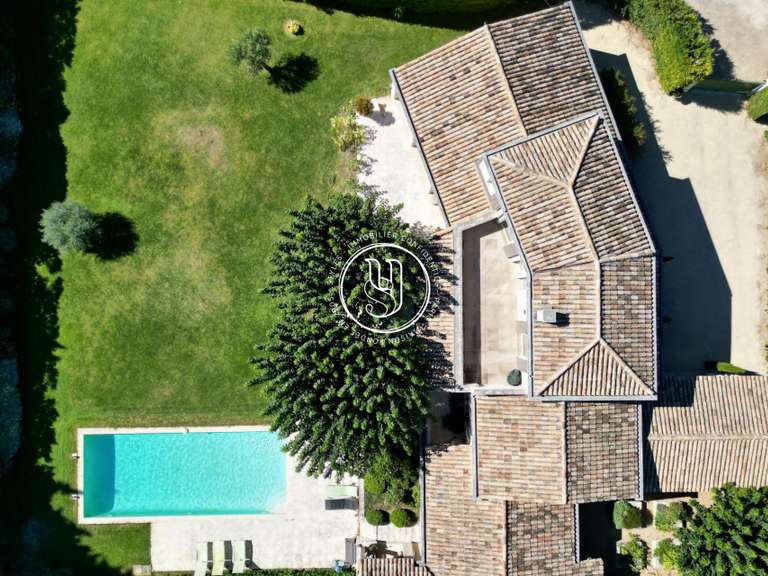 Villa Maussane-les-Alpilles - 6 bedrooms - 247m²