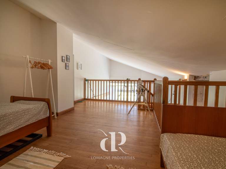 Maison Mauvezin - 4 chambres - 259m²