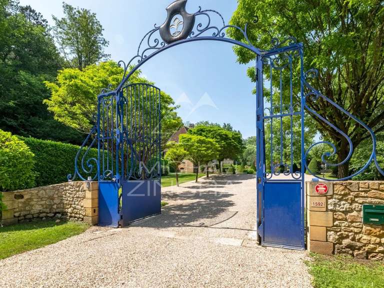 Propriété Mauzens-et-Miremont - 12 chambres - 1800m²