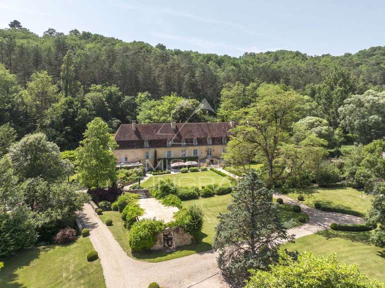 Propriété Mauzens-et-Miremont - 12 chambres - 1800m²