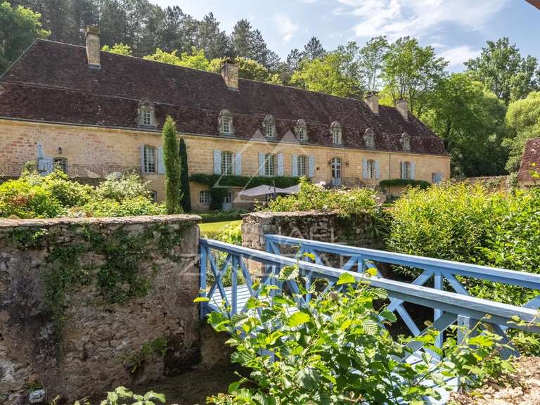 Propriété Mauzens-et-Miremont - 12 chambres - 1800m²