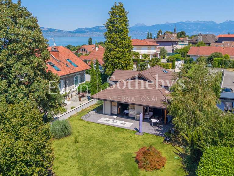 Maison Maxilly-sur-Léman - 3 chambres - 150m²