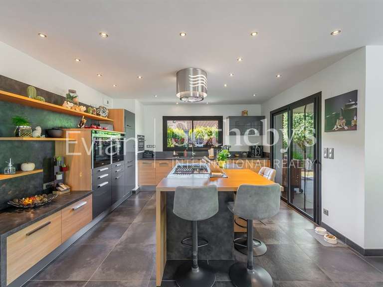 Maison Maxilly-sur-Léman - 3 chambres - 150m²