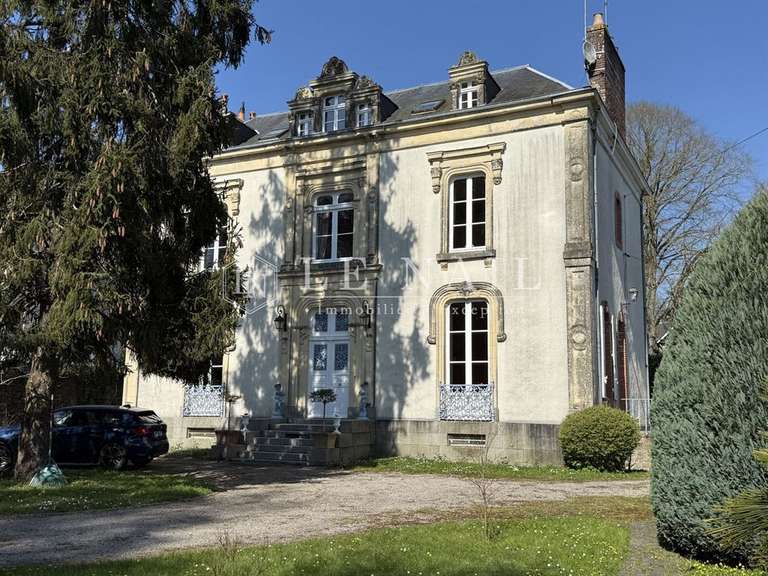 Mansion Mayenne - 6 bedrooms - 300m²