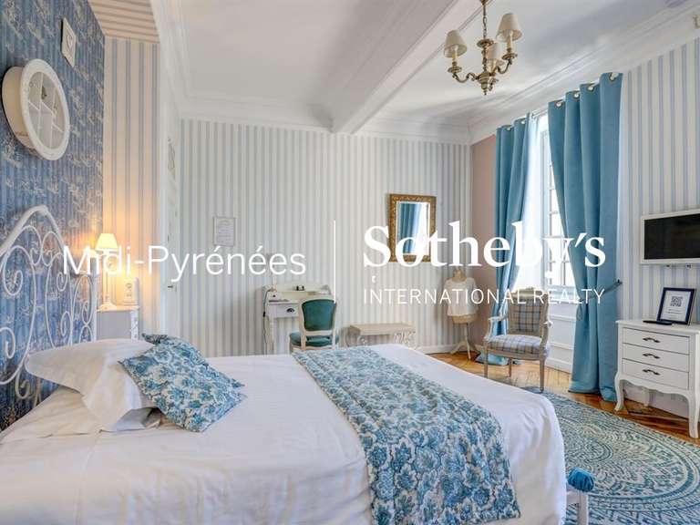 Maison Mazamet - 10 chambres - 620m²