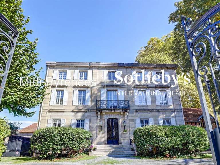 Maison Mazamet - 10 chambres - 620m²