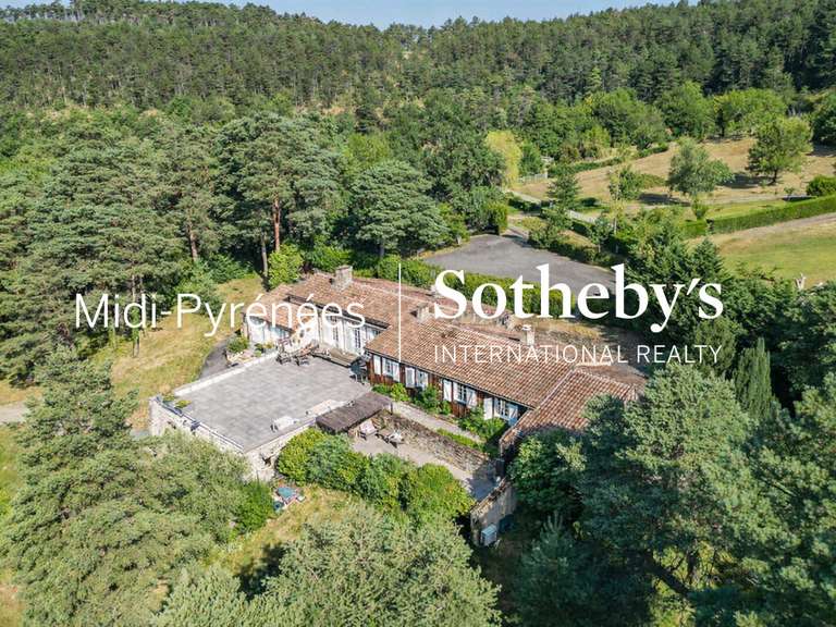 Maison Mazamet - 6 chambres - 365m²