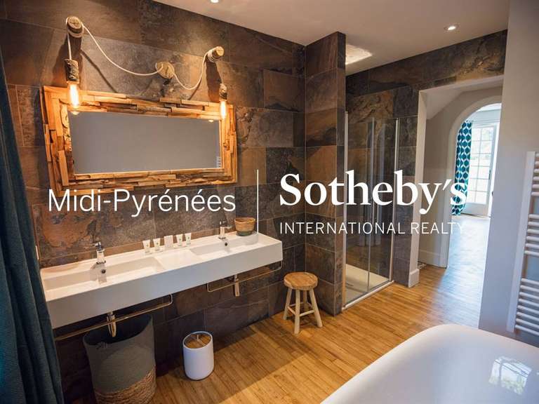 Maison Mazamet - 6 chambres - 365m²