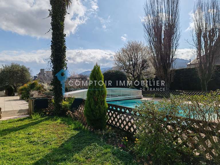 Villa Mazamet - 4 chambres - 227m²