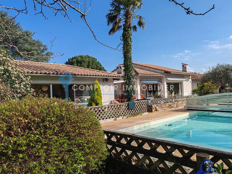 Villa Mazamet - 4 chambres - 227m²