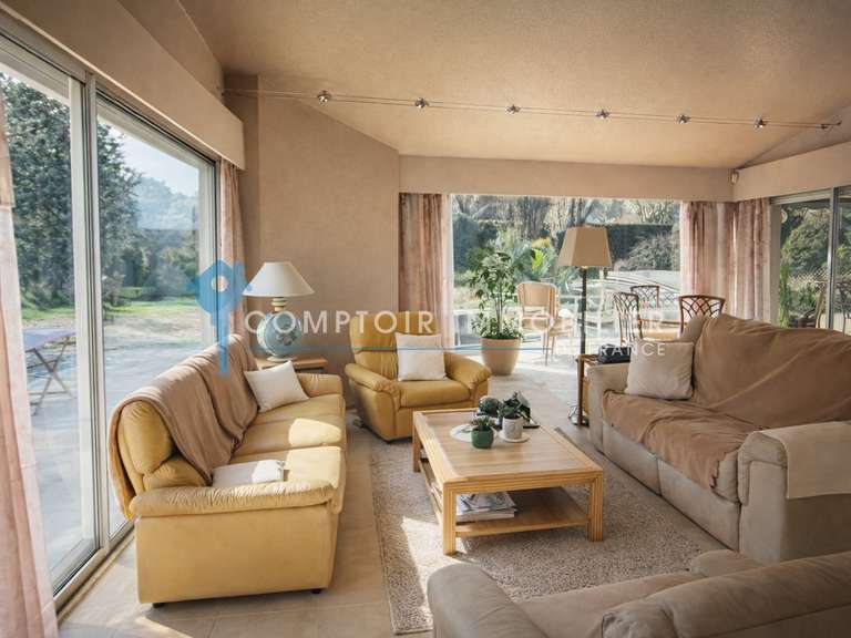 Villa Mazamet - 4 chambres - 227m²