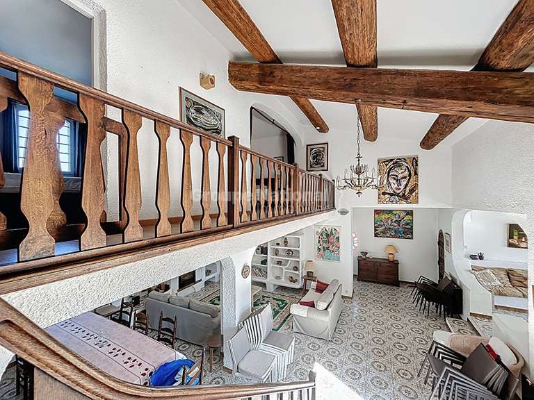 Maison Mazan - 5 chambres - 207m²