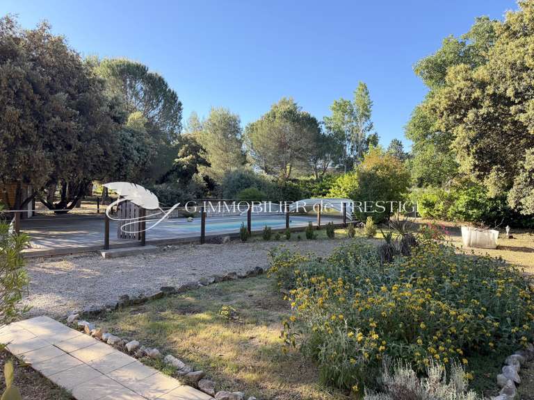 Maison Mazan - 4 chambres - 152m²