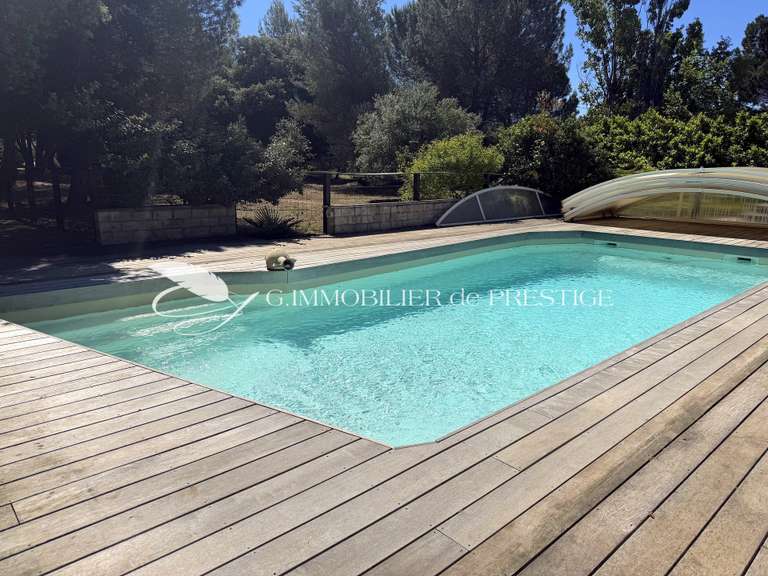 Maison Mazan - 4 chambres - 152m²