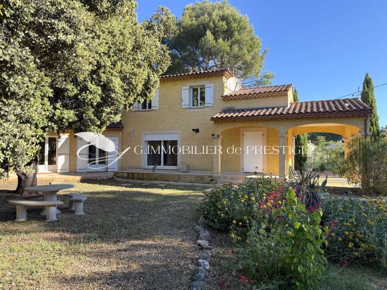 Maison Mazan - 4 chambres - 152m²