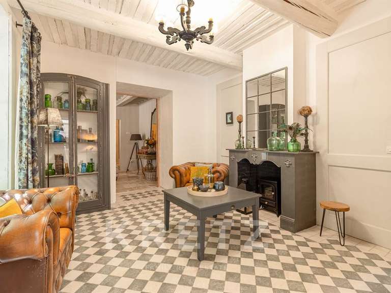 Maison Mazan - 7 chambres - 345m²