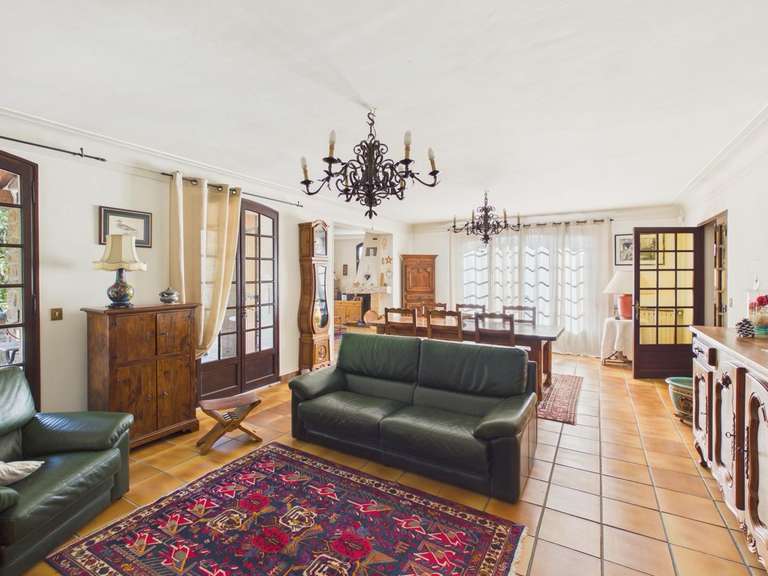 House Mazan - 5 bedrooms - 222m²