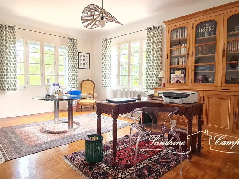 Maison Mazan - 5 chambres - 201m²