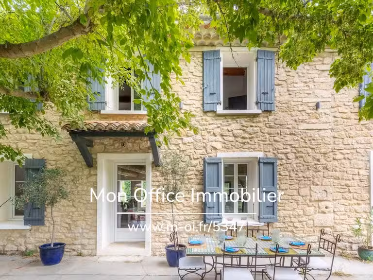 Maison Mazan - 6 chambres - 354m²