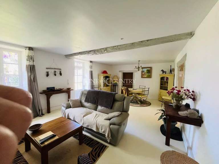 Maison Mazerolles - 6 chambres - 289m²