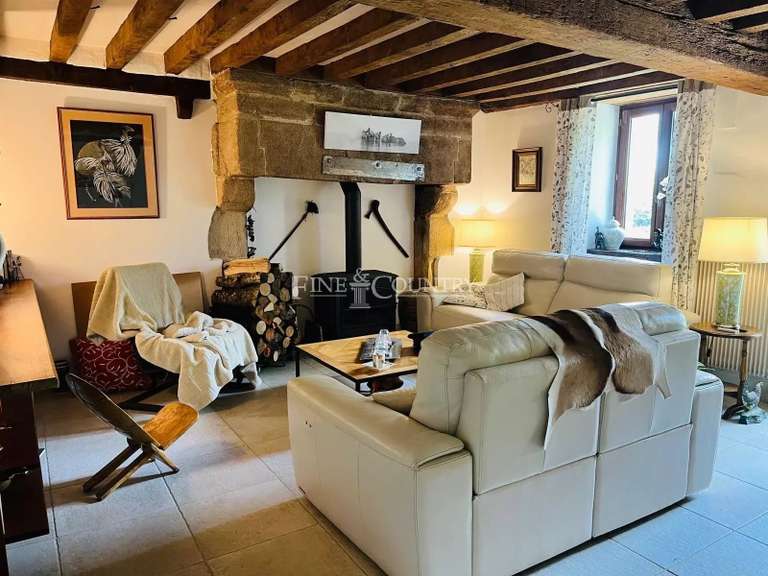 Maison Mazerolles - 6 chambres - 289m²